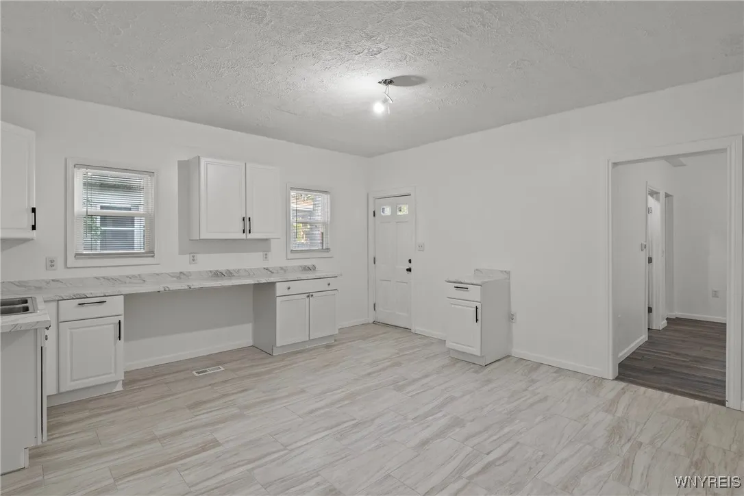 1312 Ontario Avenue, Niagara Falls, New York 14305, Niagara Falls, New York 14305, 3 Bedrooms Bedrooms, ,2 BathroomsBathrooms,Residential,For Sale,1312 Ontario Avenue, Niagara Falls, New York 14305,B1627405