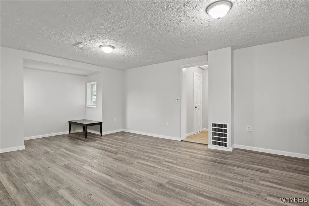 1312 Ontario Avenue, Niagara Falls, New York 14305, Niagara Falls, New York 14305, 3 Bedrooms Bedrooms, ,2 BathroomsBathrooms,Residential,For Sale,1312 Ontario Avenue, Niagara Falls, New York 14305,B1627405