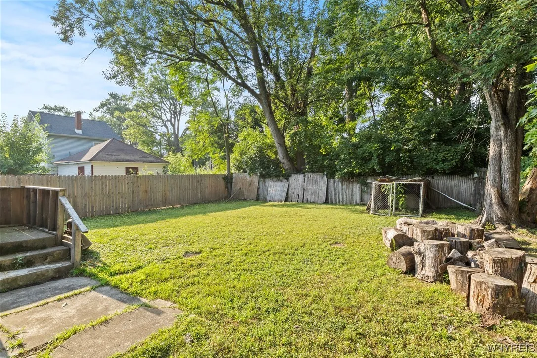 1312 Ontario Avenue, Niagara Falls, New York 14305, Niagara Falls, New York 14305, 3 Bedrooms Bedrooms, ,2 BathroomsBathrooms,Residential,For Sale,1312 Ontario Avenue, Niagara Falls, New York 14305,B1627405