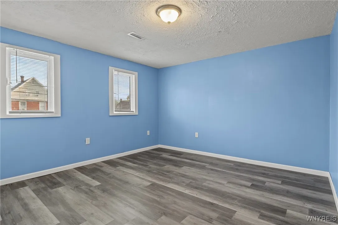 1312 Ontario Avenue, Niagara Falls, New York 14305, Niagara Falls, New York 14305, 3 Bedrooms Bedrooms, ,2 BathroomsBathrooms,Residential,For Sale,1312 Ontario Avenue, Niagara Falls, New York 14305,B1627405