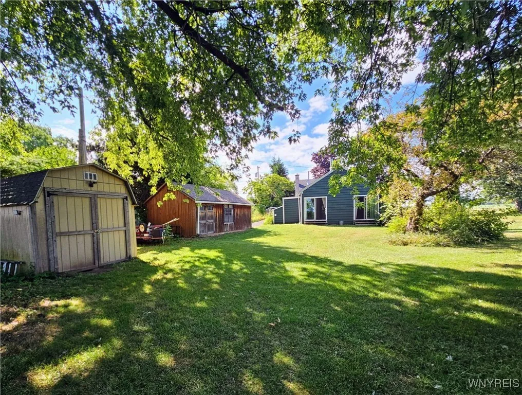 2721 West Lake Road, Wilson, New York 14172, Wilson, New York 14172, 1 Bedroom Bedrooms, 4 Rooms Rooms,1 BathroomBathrooms,Residential,For Sale,2721 West Lake Road, Wilson, New York 14172,B1626466