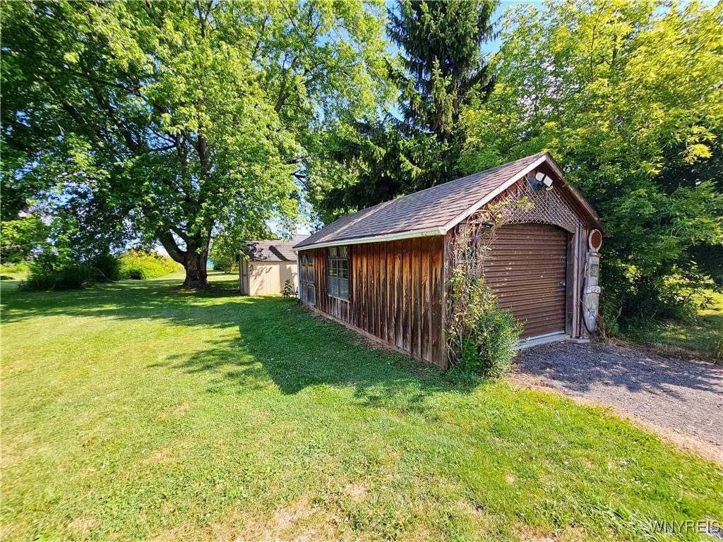2721 West Lake Road, Wilson, New York 14172, Wilson, New York 14172, 1 Bedroom Bedrooms, 4 Rooms Rooms,1 BathroomBathrooms,Residential,For Sale,2721 West Lake Road, Wilson, New York 14172,B1626466