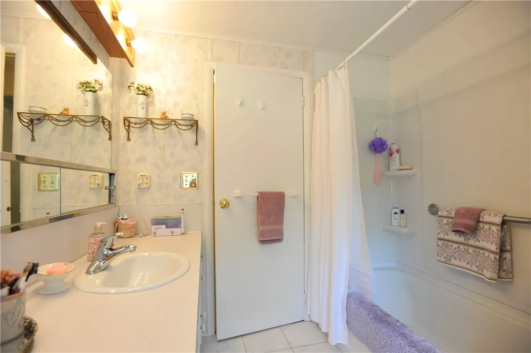 375 Breesport Road, Horseheads, New York 14845, Horseheads, New York 14845, 3 Bedrooms Bedrooms, 8 Rooms Rooms,1 BathroomBathrooms,Residential,For Sale,375 Breesport Road, Horseheads, New York 14845,R1627165