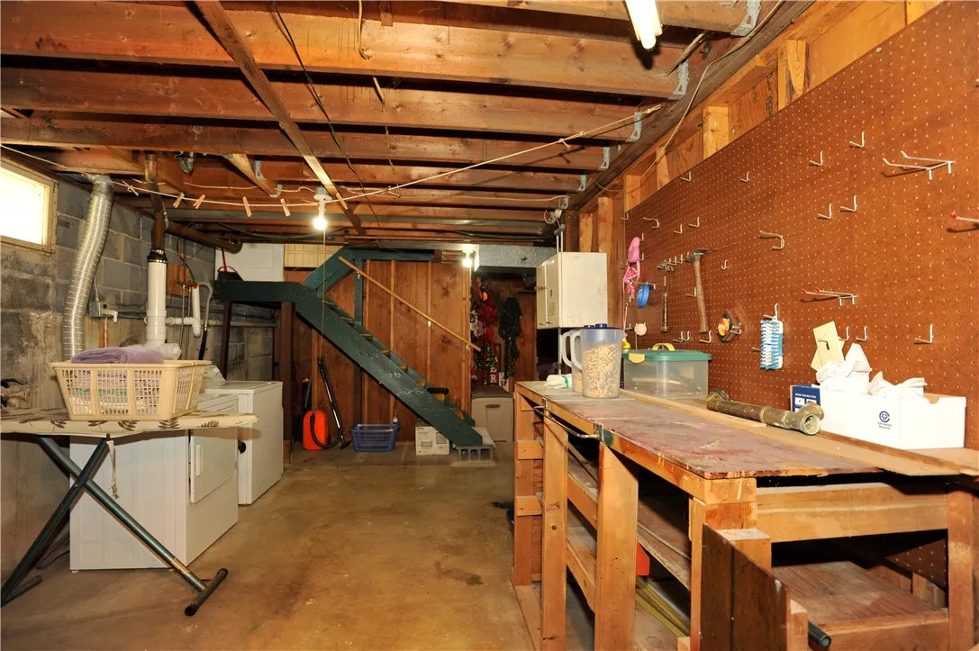 375 Breesport Road, Horseheads, New York 14845, Horseheads, New York 14845, 3 Bedrooms Bedrooms, 8 Rooms Rooms,1 BathroomBathrooms,Residential,For Sale,375 Breesport Road, Horseheads, New York 14845,R1627165