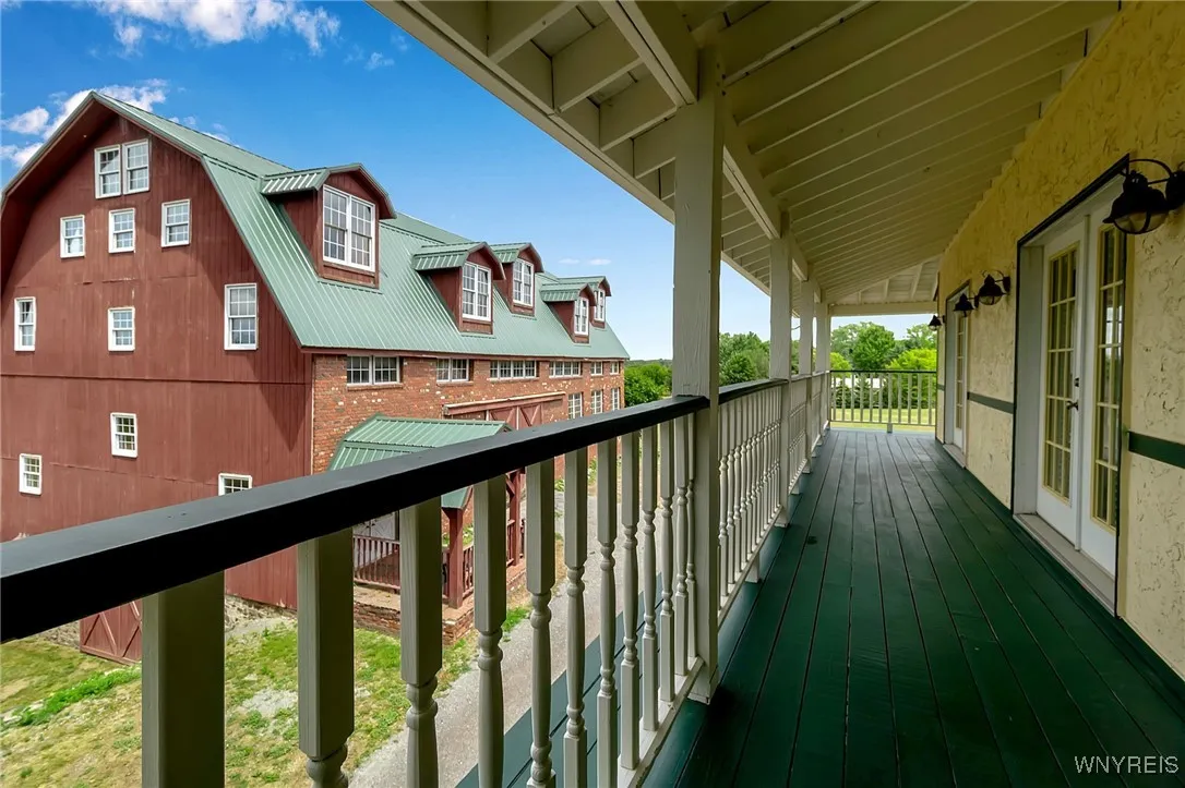 8441 Chestnut Ridge Road, Royalton, New York 14067, Royalton, New York 14067, 8 Bedrooms Bedrooms, ,6 BathroomsBathrooms,Residential,For Sale,8441 Chestnut Ridge Road, Royalton, New York 14067,B1627046
