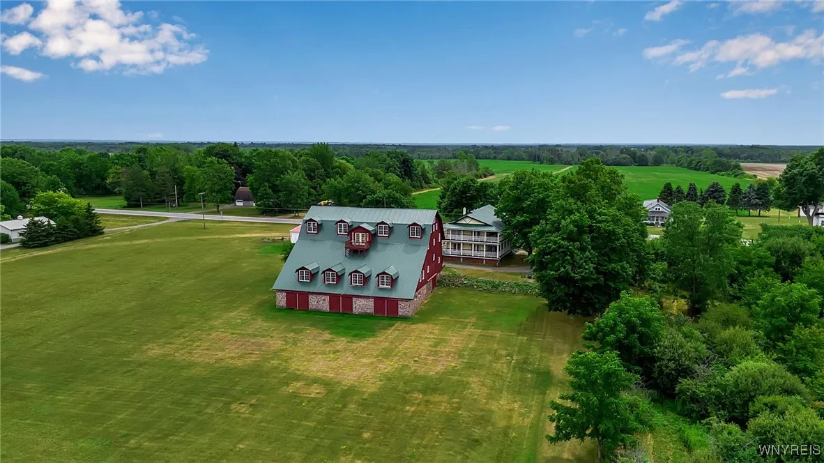 8441 Chestnut Ridge Road, Royalton, New York 14067, Royalton, New York 14067, 8 Bedrooms Bedrooms, ,6 BathroomsBathrooms,Residential,For Sale,8441 Chestnut Ridge Road, Royalton, New York 14067,B1627046