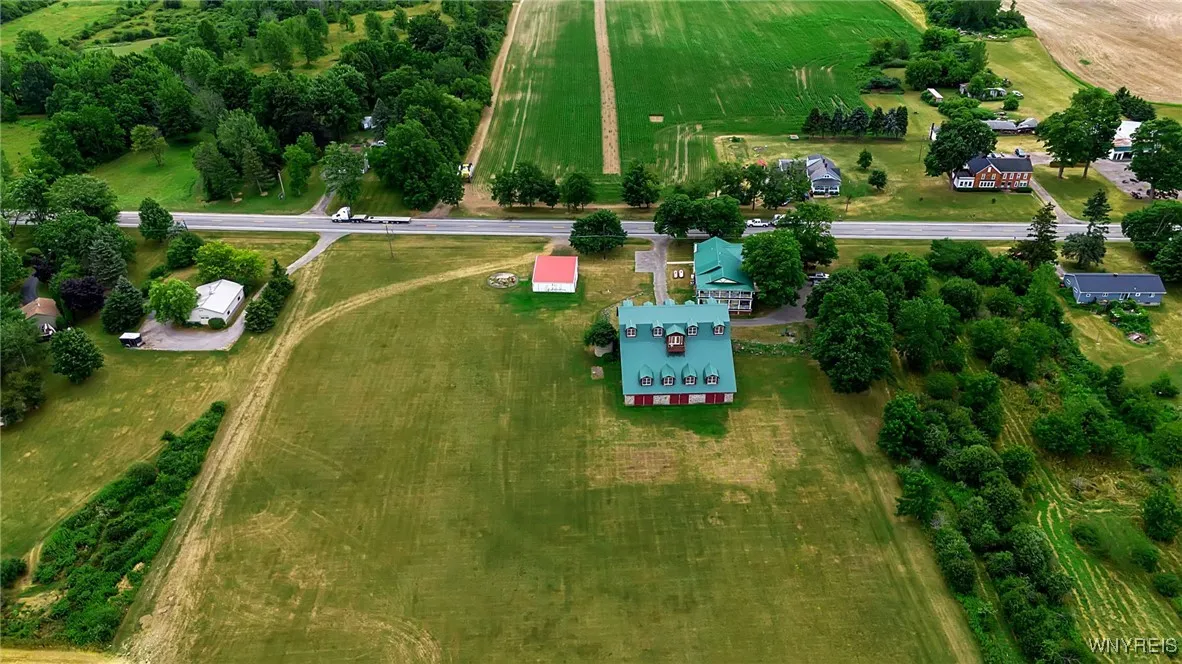 8441 Chestnut Ridge Road, Royalton, New York 14067, Royalton, New York 14067, 8 Bedrooms Bedrooms, ,6 BathroomsBathrooms,Residential,For Sale,8441 Chestnut Ridge Road, Royalton, New York 14067,B1627046
