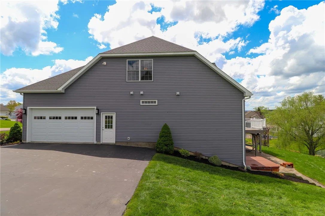 5 Chelsea Drive, Horseheads, New York 14845, Horseheads, New York 14845, 6 Bedrooms Bedrooms, 13 Rooms Rooms,3 BathroomsBathrooms,Residential,For Sale,5 Chelsea Drive, Horseheads, New York 14845,R1627324