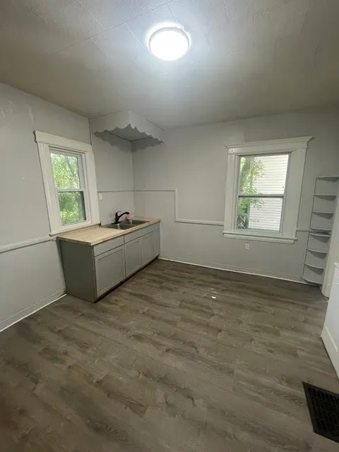 392 Parsells Avenue, Rochester, New York 14609, Rochester, New York 14609, 6 Bedrooms Bedrooms, ,2 BathroomsBathrooms,Residential,For Sale,392 Parsells Avenue, Rochester, New York 14609,R1627421
