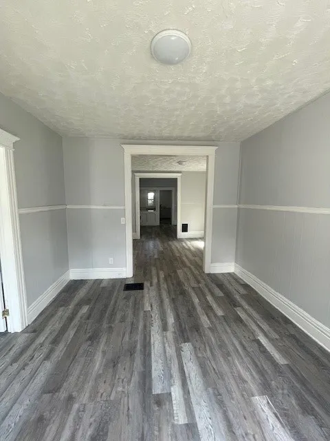 392 Parsells Avenue, Rochester, New York 14609, Rochester, New York 14609, 6 Bedrooms Bedrooms, ,2 BathroomsBathrooms,Residential,For Sale,392 Parsells Avenue, Rochester, New York 14609,R1627421