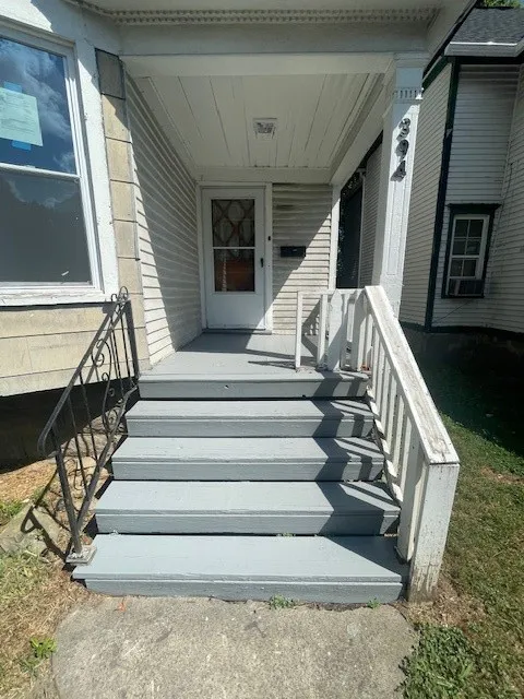 Porch 1