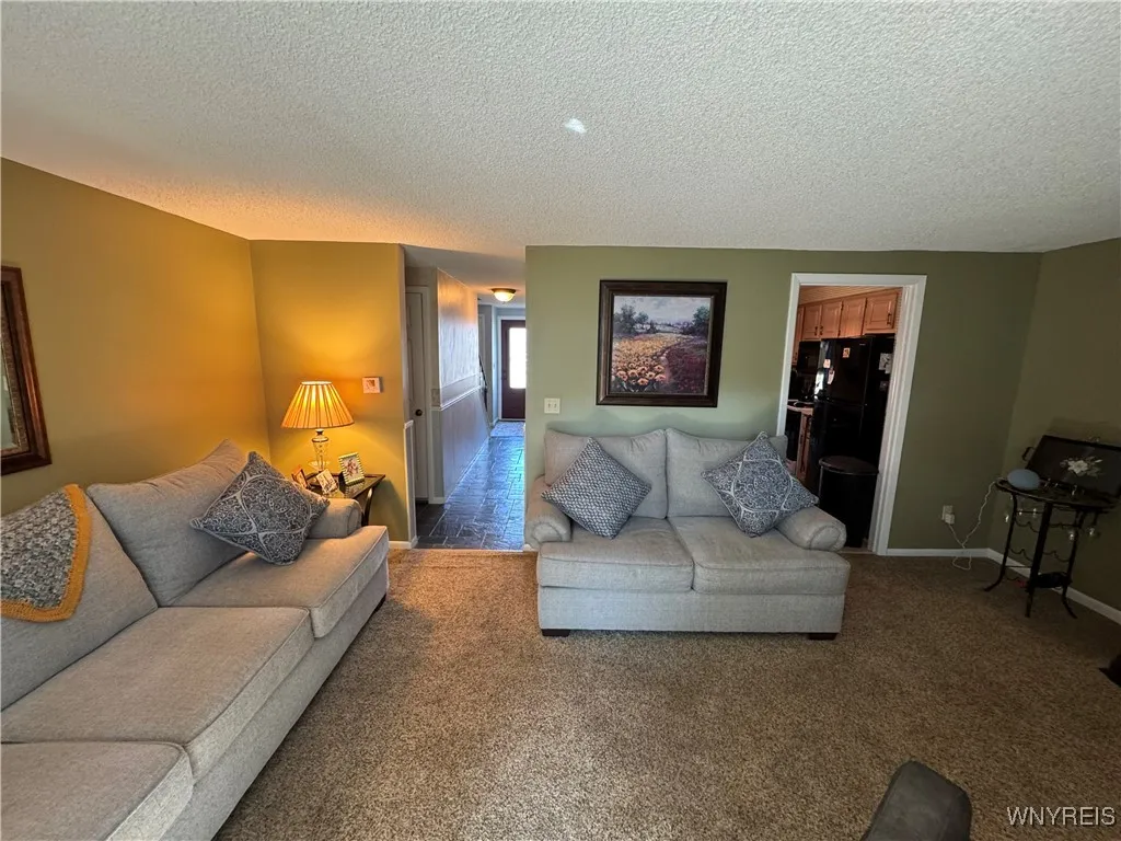 162 Stepping Stone Lane, Orchard Park, New York 14, Orchard Park, New York 14127, 2 Bedrooms Bedrooms, 8 Rooms Rooms,1 BathroomBathrooms,Residential,For Sale,162 Stepping Stone Lane, Orchard Park, New York 14,B1627413