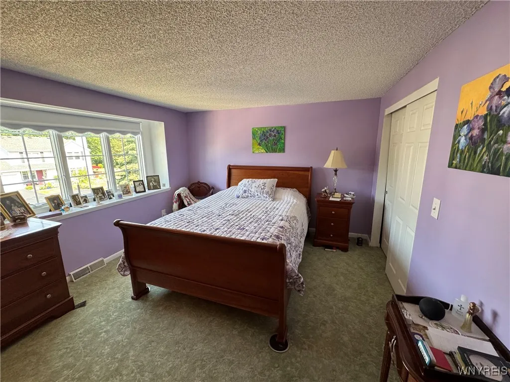 162 Stepping Stone Lane, Orchard Park, New York 14, Orchard Park, New York 14127, 2 Bedrooms Bedrooms, 8 Rooms Rooms,1 BathroomBathrooms,Residential,For Sale,162 Stepping Stone Lane, Orchard Park, New York 14,B1627413