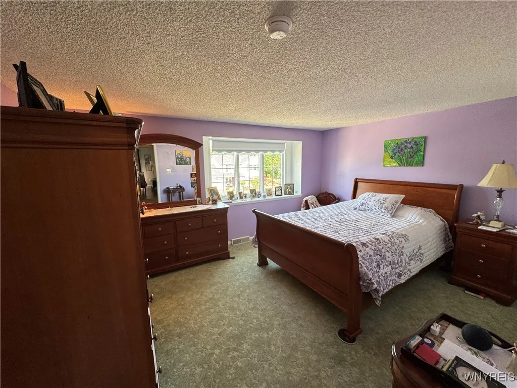 162 Stepping Stone Lane, Orchard Park, New York 14, Orchard Park, New York 14127, 2 Bedrooms Bedrooms, 8 Rooms Rooms,1 BathroomBathrooms,Residential,For Sale,162 Stepping Stone Lane, Orchard Park, New York 14,B1627413