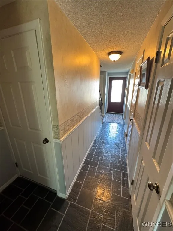 162 Stepping Stone Lane, Orchard Park, New York 14, Orchard Park, New York 14127, 2 Bedrooms Bedrooms, 8 Rooms Rooms,1 BathroomBathrooms,Residential,For Sale,162 Stepping Stone Lane, Orchard Park, New York 14,B1627413