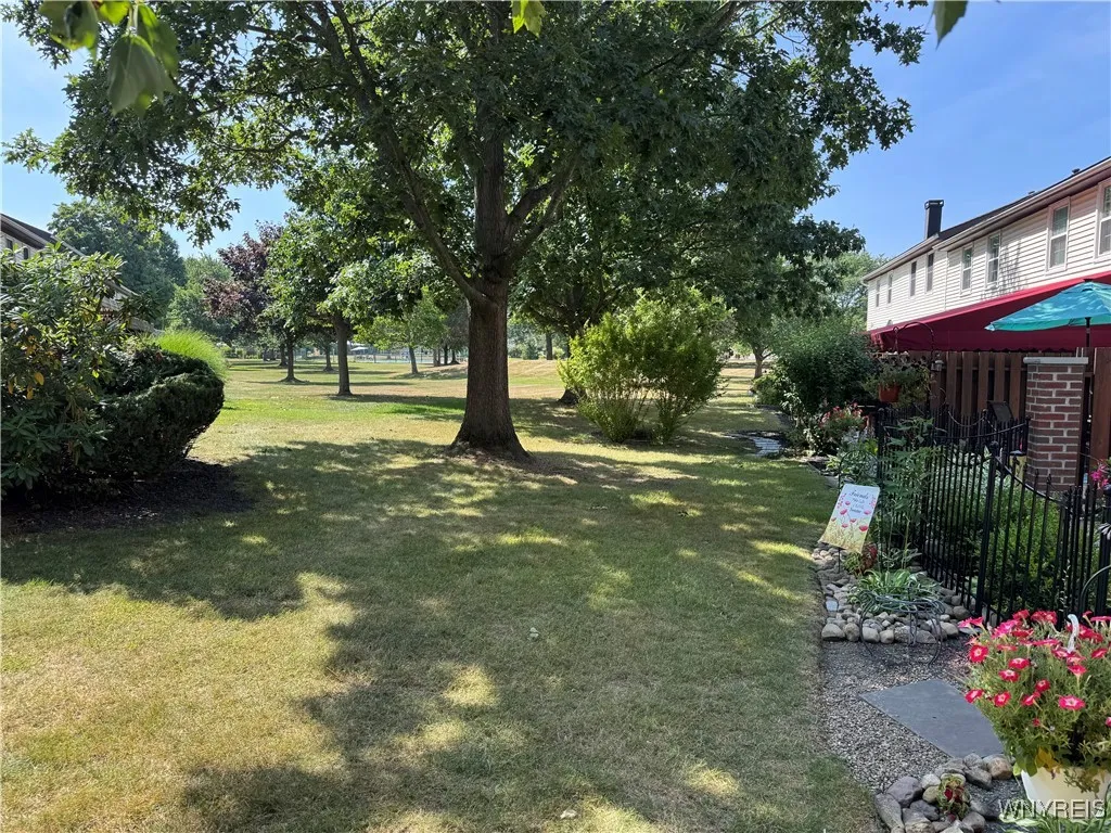 162 Stepping Stone Lane, Orchard Park, New York 14, Orchard Park, New York 14127, 2 Bedrooms Bedrooms, 8 Rooms Rooms,1 BathroomBathrooms,Residential,For Sale,162 Stepping Stone Lane, Orchard Park, New York 14,B1627413