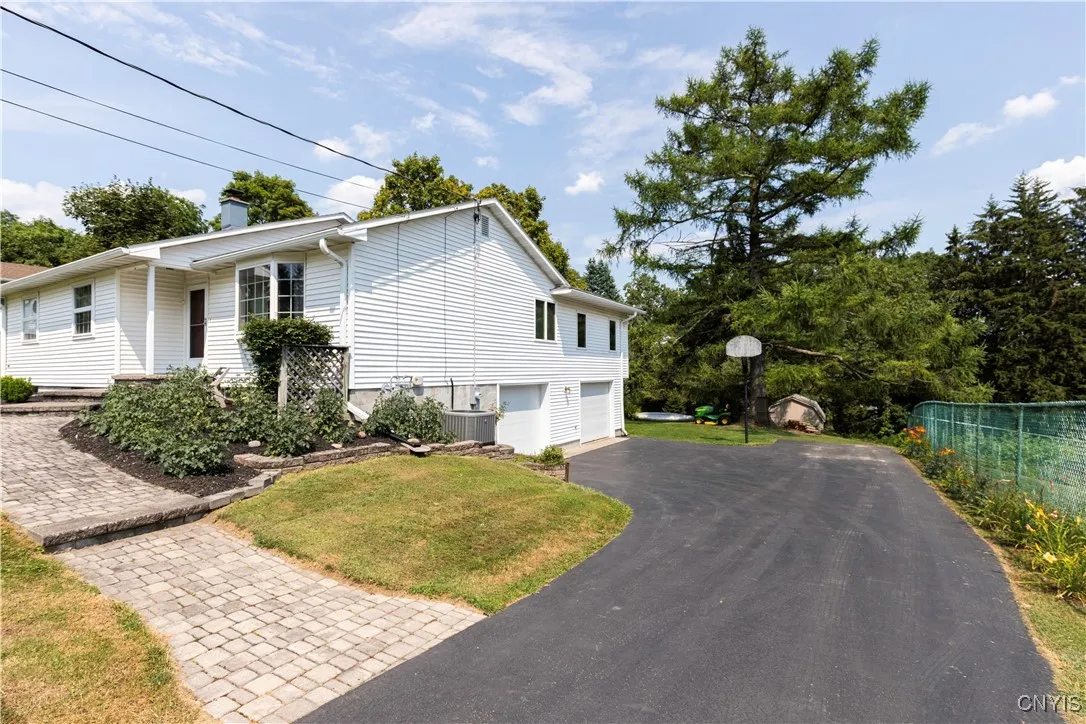 5 Austin Road, Tully, New York 13159, Tully, New York 13159, 3 Bedrooms Bedrooms, 8 Rooms Rooms,2 BathroomsBathrooms,Residential,For Sale,5 Austin Road, Tully, New York 13159,S1625986