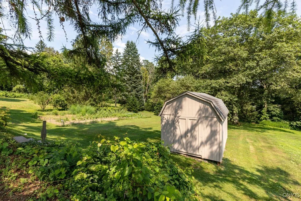 5 Austin Road, Tully, New York 13159, Tully, New York 13159, 3 Bedrooms Bedrooms, 8 Rooms Rooms,2 BathroomsBathrooms,Residential,For Sale,5 Austin Road, Tully, New York 13159,S1625986