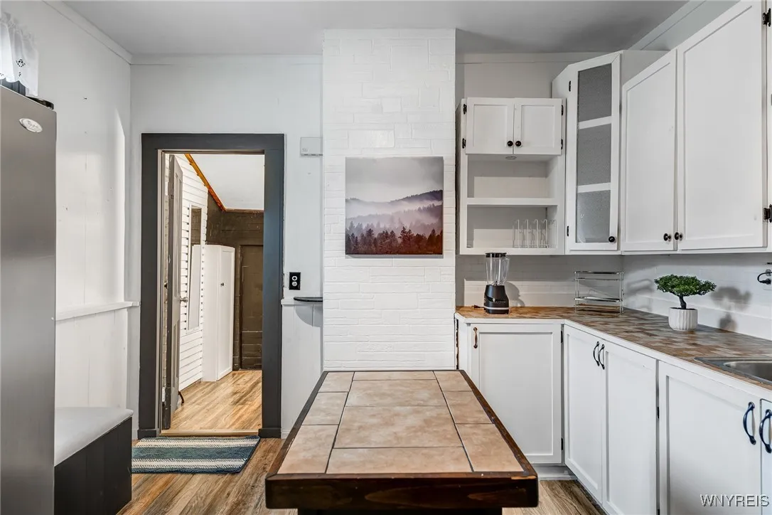 206 May Street, Buffalo, New York 14211, Buffalo, New York 14211, 4 Bedrooms Bedrooms, 7 Rooms Rooms,1 BathroomBathrooms,Residential,For Sale,206 May Street, Buffalo, New York 14211,B1627440