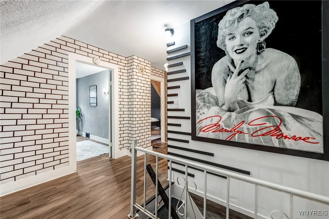 206 May Street, Buffalo, New York 14211, Buffalo, New York 14211, 4 Bedrooms Bedrooms, 7 Rooms Rooms,1 BathroomBathrooms,Residential,For Sale,206 May Street, Buffalo, New York 14211,B1627440