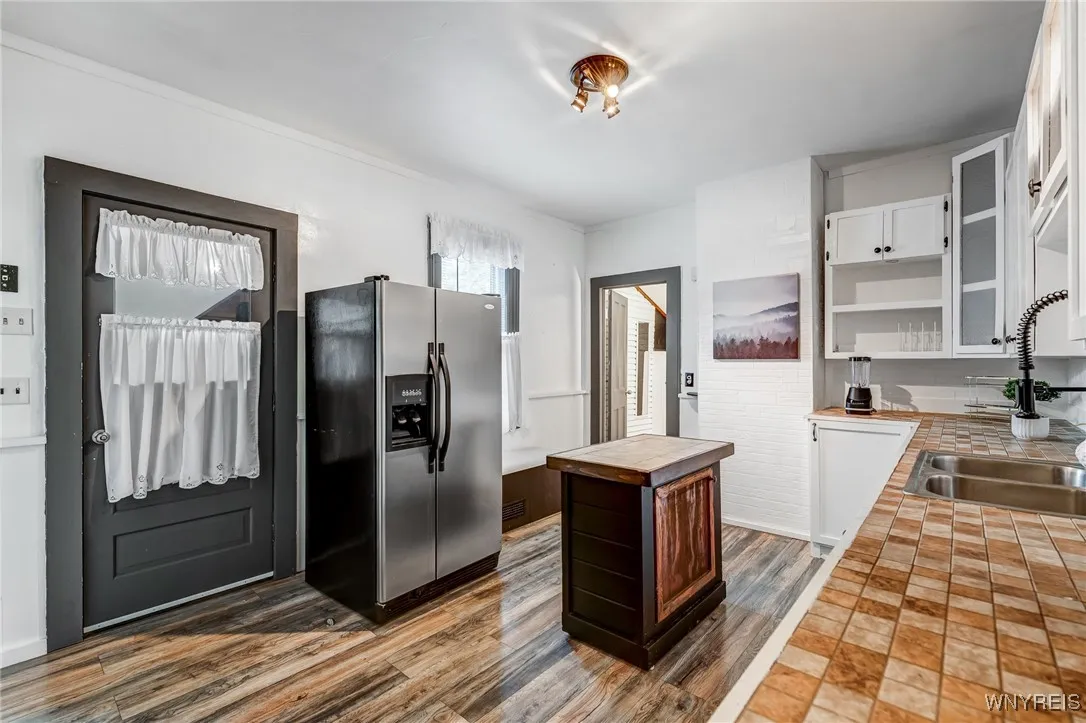 206 May Street, Buffalo, New York 14211, Buffalo, New York 14211, 4 Bedrooms Bedrooms, 7 Rooms Rooms,1 BathroomBathrooms,Residential,For Sale,206 May Street, Buffalo, New York 14211,B1627440