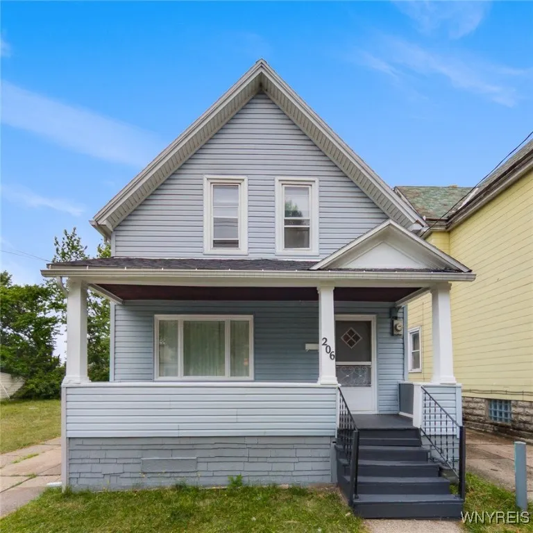206 May Street, Buffalo, New York 14211, Buffalo, New York 14211, 4 Bedrooms Bedrooms, 7 Rooms Rooms,1 BathroomBathrooms,Residential,For Sale,206 May Street, Buffalo, New York 14211,B1627440