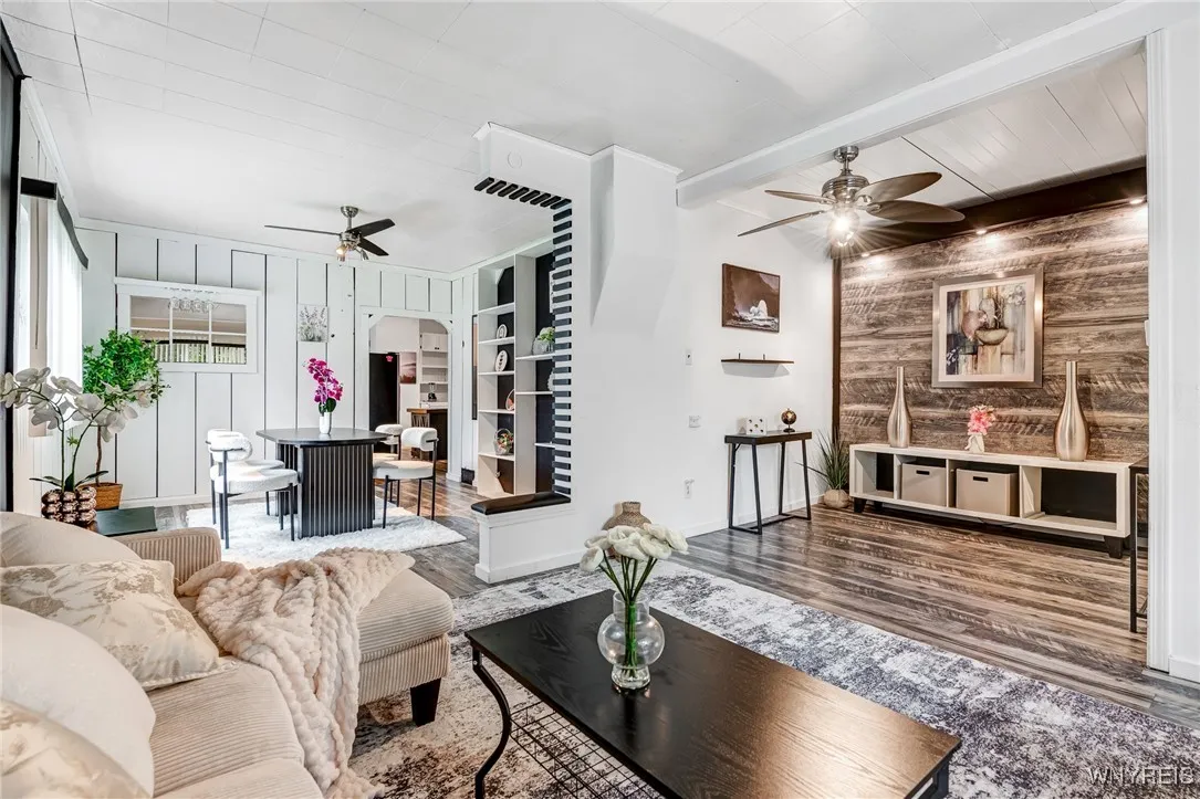206 May Street, Buffalo, New York 14211, Buffalo, New York 14211, 4 Bedrooms Bedrooms, 7 Rooms Rooms,1 BathroomBathrooms,Residential,For Sale,206 May Street, Buffalo, New York 14211,B1627440