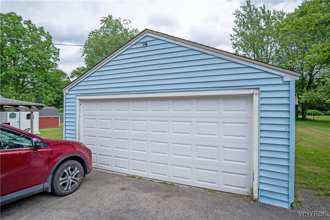 400 Pine Street, Lockport City, New York 14094, Lockport City, New York 14094, 4 Bedrooms Bedrooms, ,2 BathroomsBathrooms,Residential,For Sale,400 Pine Street, Lockport City, New York 14094,B1624092