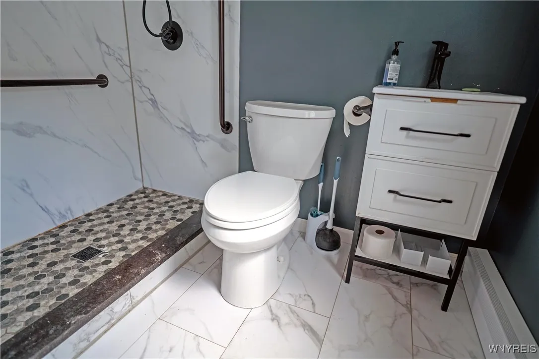 400 Pine Street, Lockport City, New York 14094, Lockport City, New York 14094, 4 Bedrooms Bedrooms, ,2 BathroomsBathrooms,Residential,For Sale,400 Pine Street, Lockport City, New York 14094,B1624092