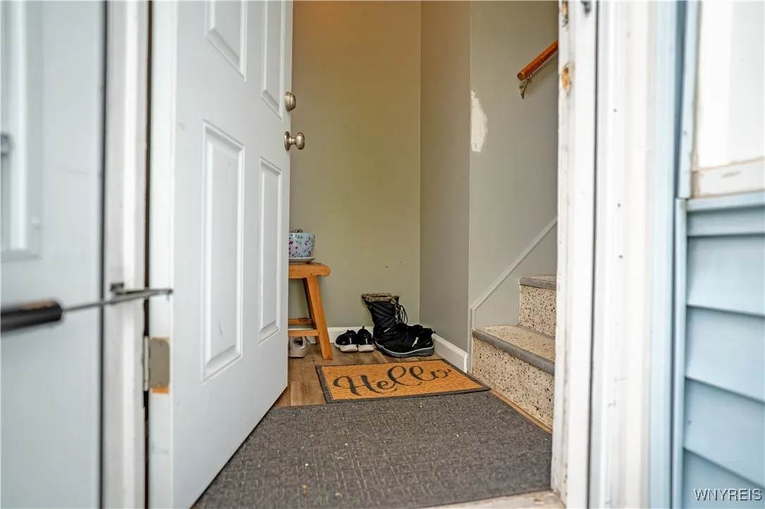 400 Pine Street, Lockport City, New York 14094, Lockport City, New York 14094, 4 Bedrooms Bedrooms, ,2 BathroomsBathrooms,Residential,For Sale,400 Pine Street, Lockport City, New York 14094,B1624092