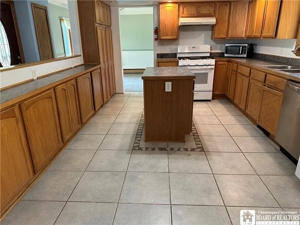 8 Highland Drive, Dryden, New York 13053, Dryden, New York 13053, 4 Bedrooms Bedrooms, 8 Rooms Rooms,2 BathroomsBathrooms,Residential,For Sale,8 Highland Drive, Dryden, New York 13053,R1626867