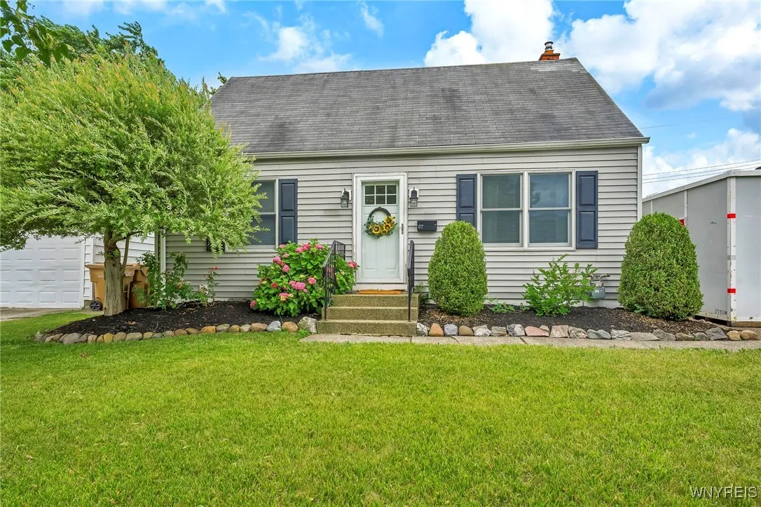 67 Mcparlin Avenue, Cheektowaga, New York 14225, Cheektowaga, New York 14225, 3 Bedrooms Bedrooms, 6 Rooms Rooms,1 BathroomBathrooms,Residential,For Sale,67 Mcparlin Avenue, Cheektowaga, New York 14225,B1627370