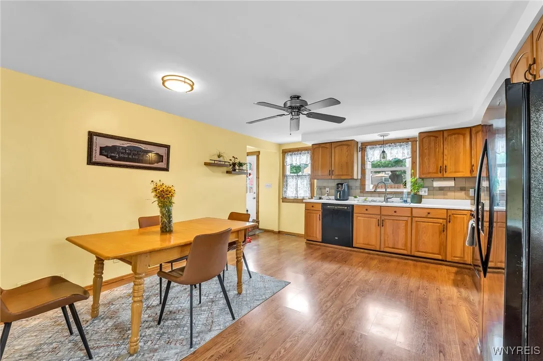 67 Mcparlin Avenue, Cheektowaga, New York 14225, Cheektowaga, New York 14225, 3 Bedrooms Bedrooms, 6 Rooms Rooms,1 BathroomBathrooms,Residential,For Sale,67 Mcparlin Avenue, Cheektowaga, New York 14225,B1627370