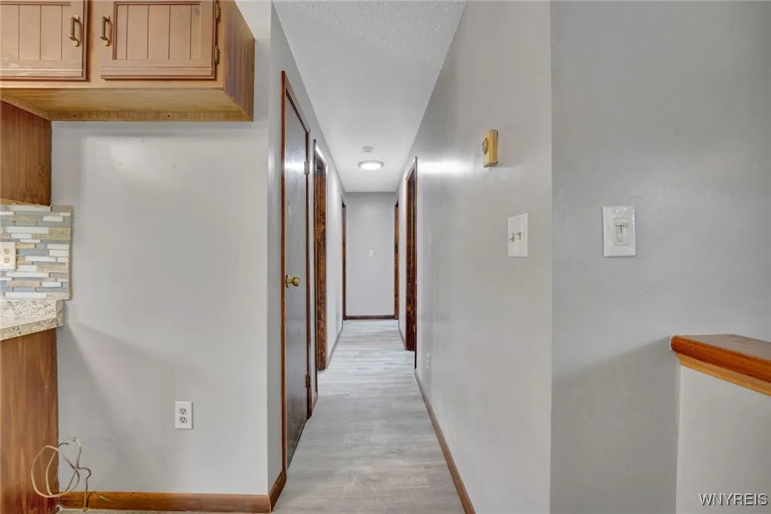 4357 Sunset Court, Lockport Town, New York 14094, Lockport Town, New York 14094, 4 Bedrooms Bedrooms, 7 Rooms Rooms,2 BathroomsBathrooms,Residential,For Sale,4357 Sunset Court, Lockport Town, New York 14094,B1627002