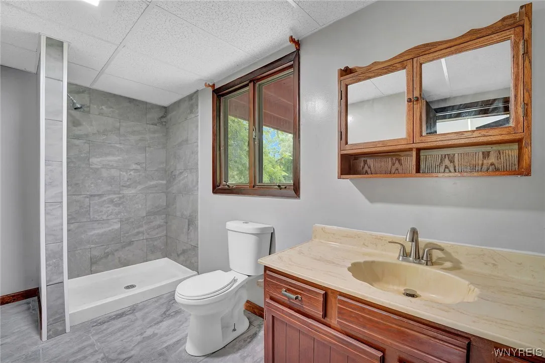 4357 Sunset Court, Lockport Town, New York 14094, Lockport Town, New York 14094, 4 Bedrooms Bedrooms, 7 Rooms Rooms,2 BathroomsBathrooms,Residential,For Sale,4357 Sunset Court, Lockport Town, New York 14094,B1627002