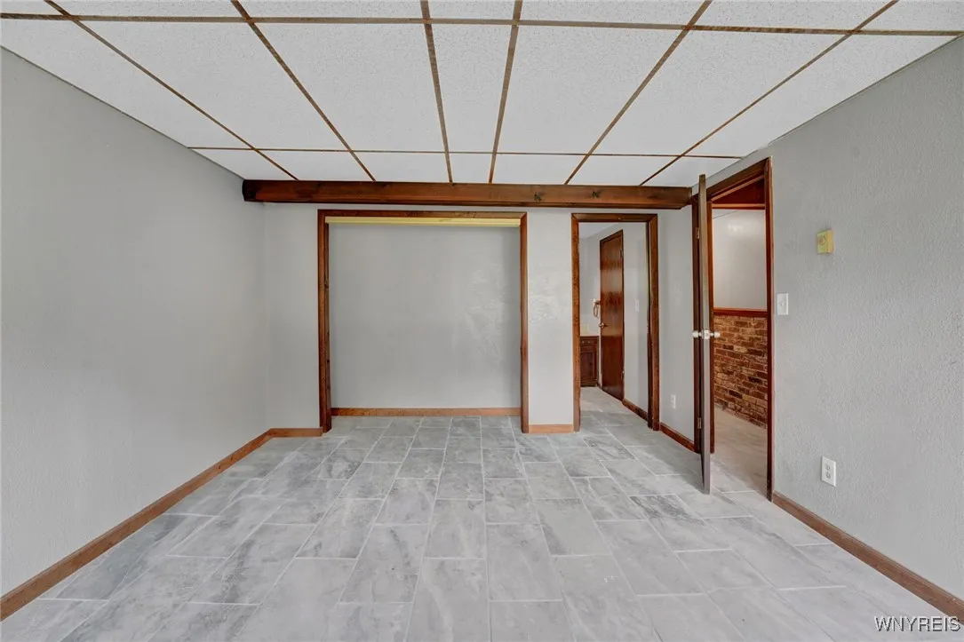 4357 Sunset Court, Lockport Town, New York 14094, Lockport Town, New York 14094, 4 Bedrooms Bedrooms, 7 Rooms Rooms,2 BathroomsBathrooms,Residential,For Sale,4357 Sunset Court, Lockport Town, New York 14094,B1627002