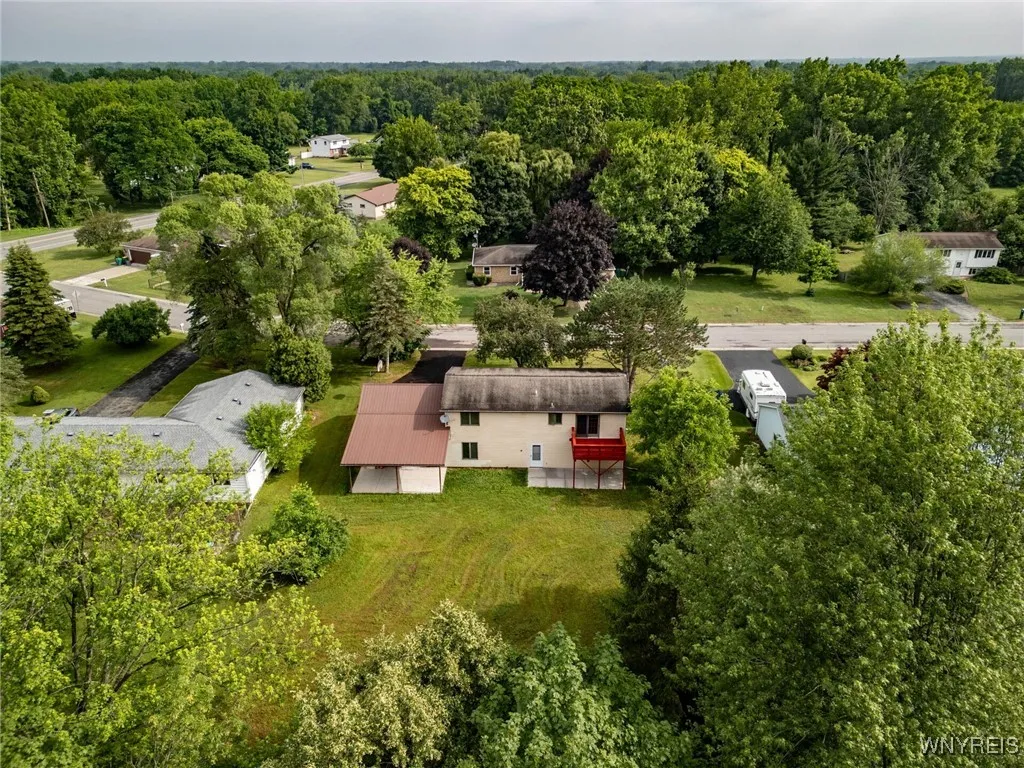 4357 Sunset Court, Lockport Town, New York 14094, Lockport Town, New York 14094, 4 Bedrooms Bedrooms, 7 Rooms Rooms,2 BathroomsBathrooms,Residential,For Sale,4357 Sunset Court, Lockport Town, New York 14094,B1627002