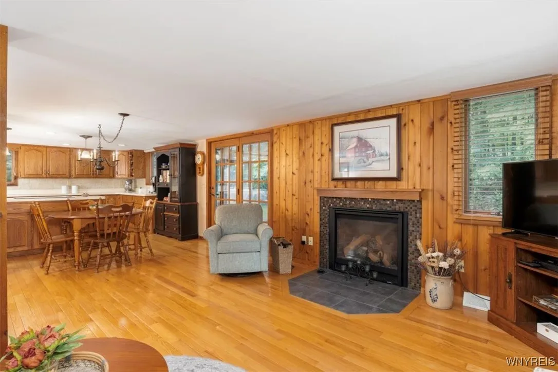 68 Hardwood Court, Concord, New York 14069, Concord, New York 14069, 3 Bedrooms Bedrooms, 10 Rooms Rooms,2 BathroomsBathrooms,Residential,For Sale,68 Hardwood Court, Concord, New York 14069,B1627029