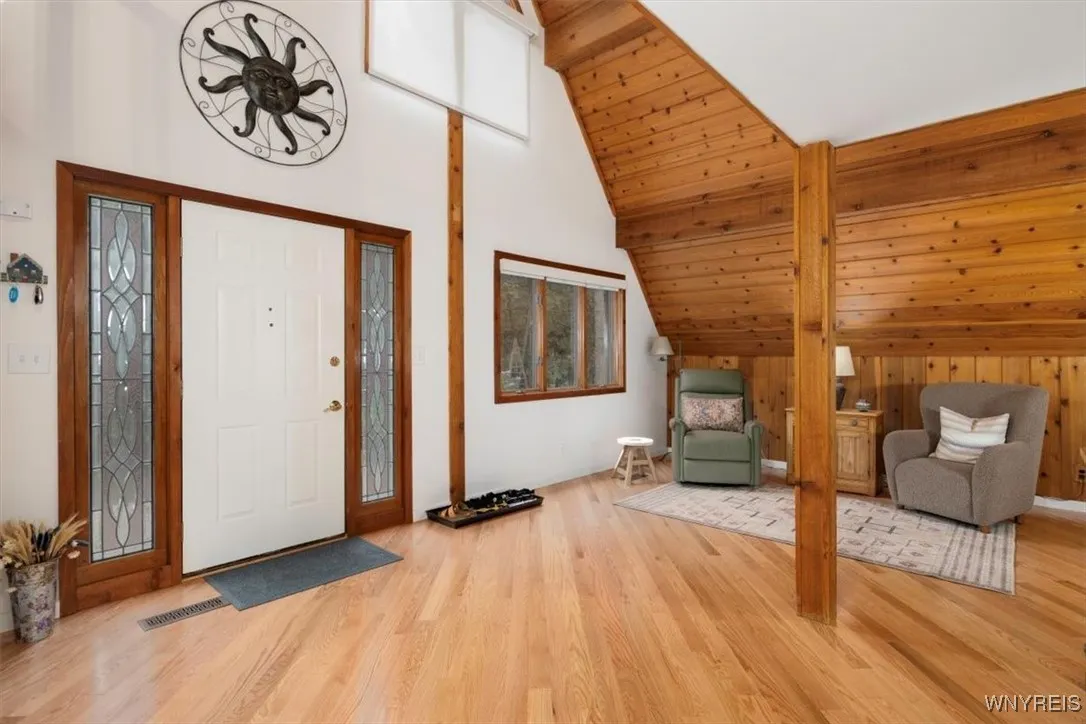 68 Hardwood Court, Concord, New York 14069, Concord, New York 14069, 3 Bedrooms Bedrooms, 10 Rooms Rooms,2 BathroomsBathrooms,Residential,For Sale,68 Hardwood Court, Concord, New York 14069,B1627029