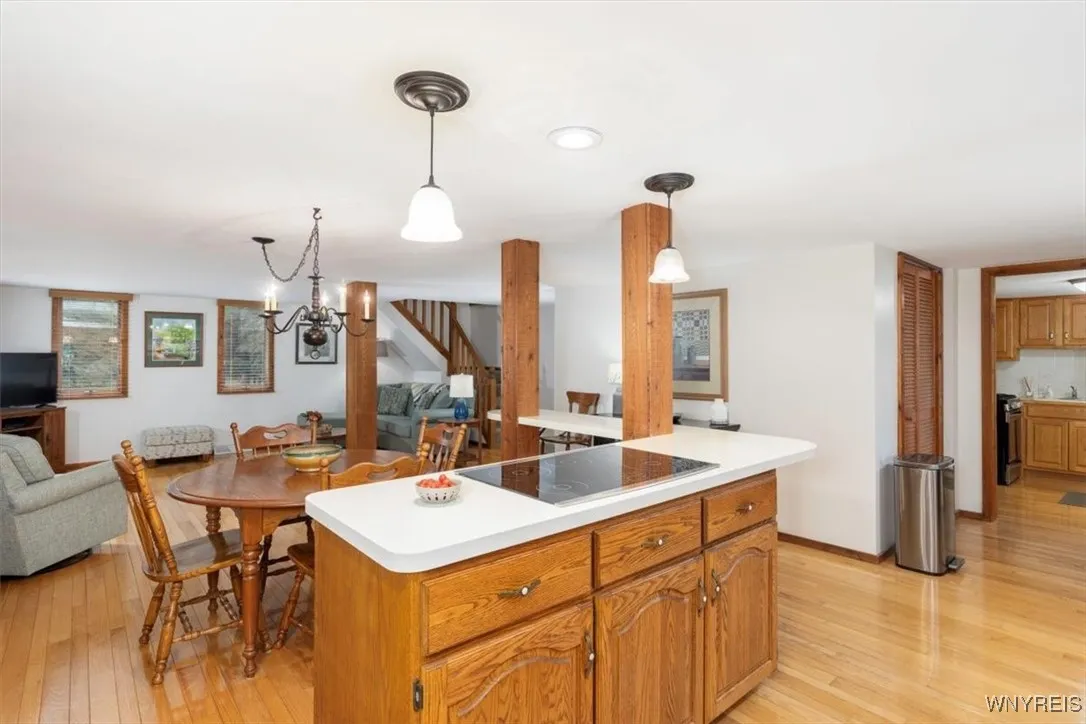 68 Hardwood Court, Concord, New York 14069, Concord, New York 14069, 3 Bedrooms Bedrooms, 10 Rooms Rooms,2 BathroomsBathrooms,Residential,For Sale,68 Hardwood Court, Concord, New York 14069,B1627029