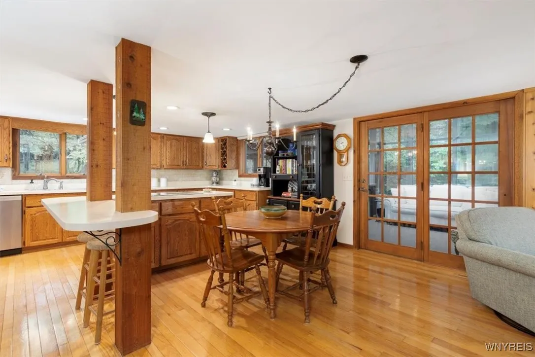 68 Hardwood Court, Concord, New York 14069, Concord, New York 14069, 3 Bedrooms Bedrooms, 10 Rooms Rooms,2 BathroomsBathrooms,Residential,For Sale,68 Hardwood Court, Concord, New York 14069,B1627029