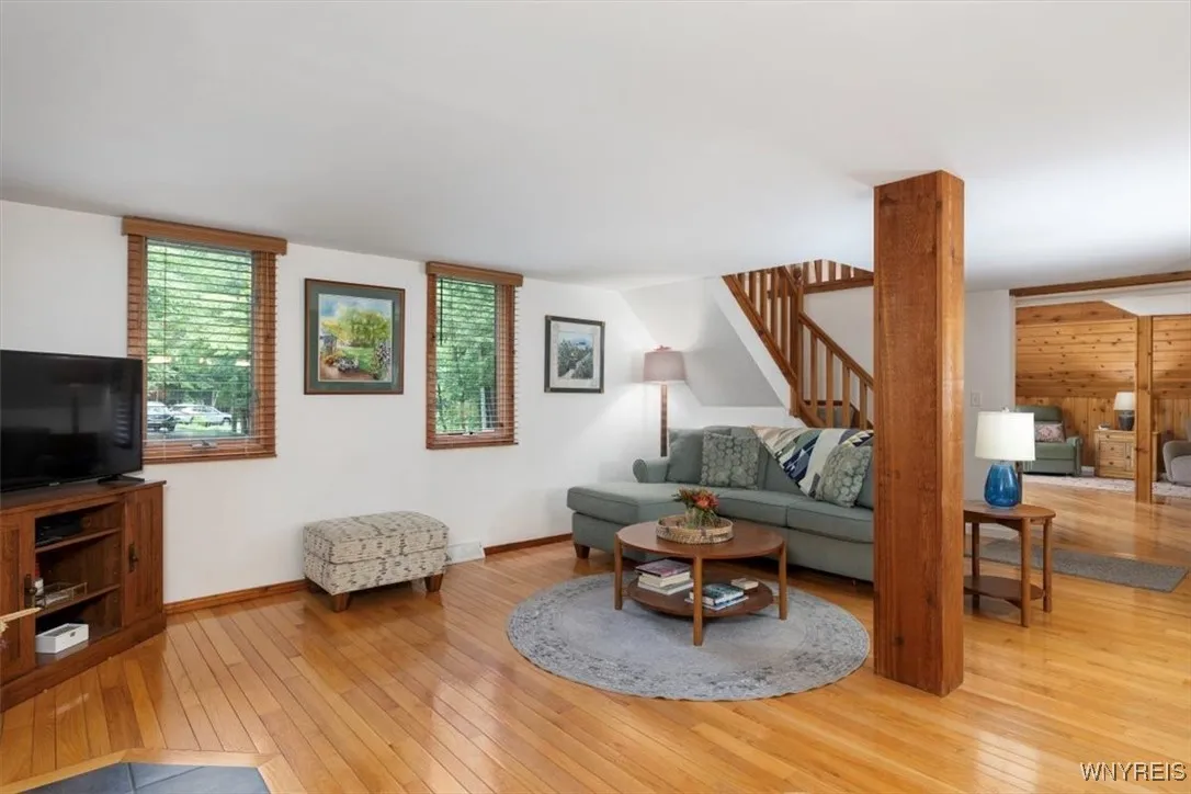 68 Hardwood Court, Concord, New York 14069, Concord, New York 14069, 3 Bedrooms Bedrooms, 10 Rooms Rooms,2 BathroomsBathrooms,Residential,For Sale,68 Hardwood Court, Concord, New York 14069,B1627029