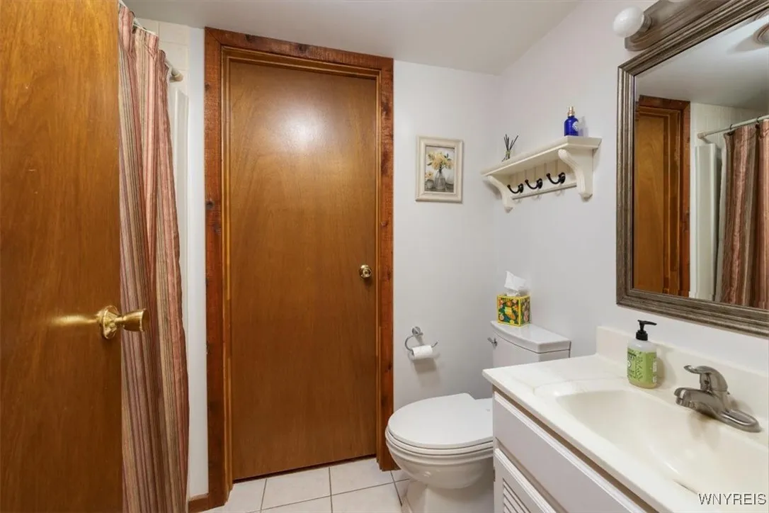 68 Hardwood Court, Concord, New York 14069, Concord, New York 14069, 3 Bedrooms Bedrooms, 10 Rooms Rooms,2 BathroomsBathrooms,Residential,For Sale,68 Hardwood Court, Concord, New York 14069,B1627029