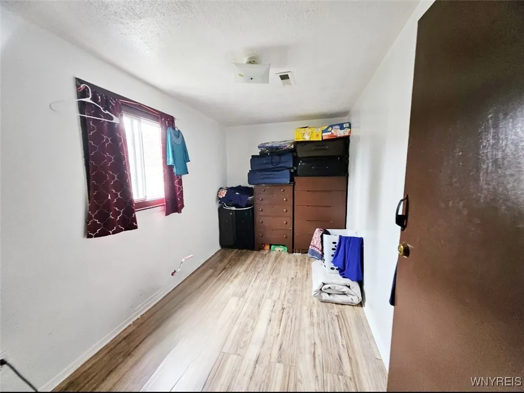 64 Sweet Avenue, Buffalo, New York 14212, Buffalo, New York 14212, 5 Bedrooms Bedrooms, ,2 BathroomsBathrooms,Residential,For Sale,64 Sweet Avenue, Buffalo, New York 14212,B1627400