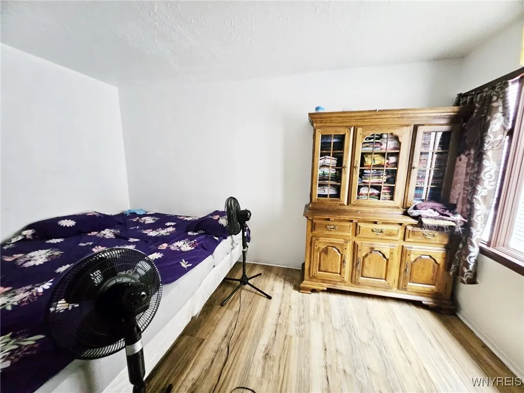 64 Sweet Avenue, Buffalo, New York 14212, Buffalo, New York 14212, 5 Bedrooms Bedrooms, ,2 BathroomsBathrooms,Residential,For Sale,64 Sweet Avenue, Buffalo, New York 14212,B1627400