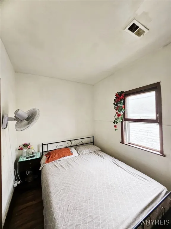 64 Sweet Avenue, Buffalo, New York 14212, Buffalo, New York 14212, 5 Bedrooms Bedrooms, ,2 BathroomsBathrooms,Residential,For Sale,64 Sweet Avenue, Buffalo, New York 14212,B1627400