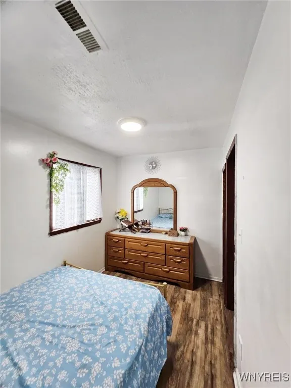 64 Sweet Avenue, Buffalo, New York 14212, Buffalo, New York 14212, 5 Bedrooms Bedrooms, ,2 BathroomsBathrooms,Residential,For Sale,64 Sweet Avenue, Buffalo, New York 14212,B1627400