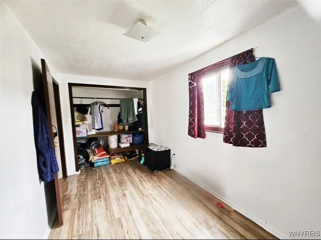 64 Sweet Avenue, Buffalo, New York 14212, Buffalo, New York 14212, 5 Bedrooms Bedrooms, ,2 BathroomsBathrooms,Residential,For Sale,64 Sweet Avenue, Buffalo, New York 14212,B1627400