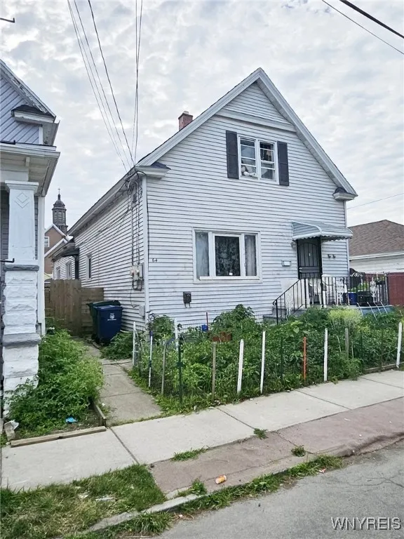 64 Sweet Avenue, Buffalo, New York 14212, Buffalo, New York 14212, 5 Bedrooms Bedrooms, ,2 BathroomsBathrooms,Residential,For Sale,64 Sweet Avenue, Buffalo, New York 14212,B1627400