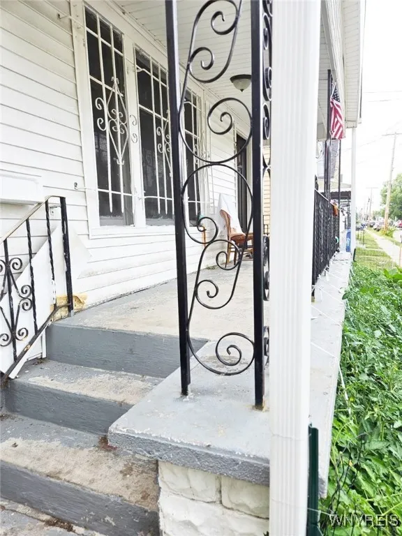 24 Sweet Avenue, Buffalo, New York 14212, Buffalo, New York 14212, 4 Bedrooms Bedrooms, ,2 BathroomsBathrooms,Residential,For Sale,24 Sweet Avenue, Buffalo, New York 14212,B1627384